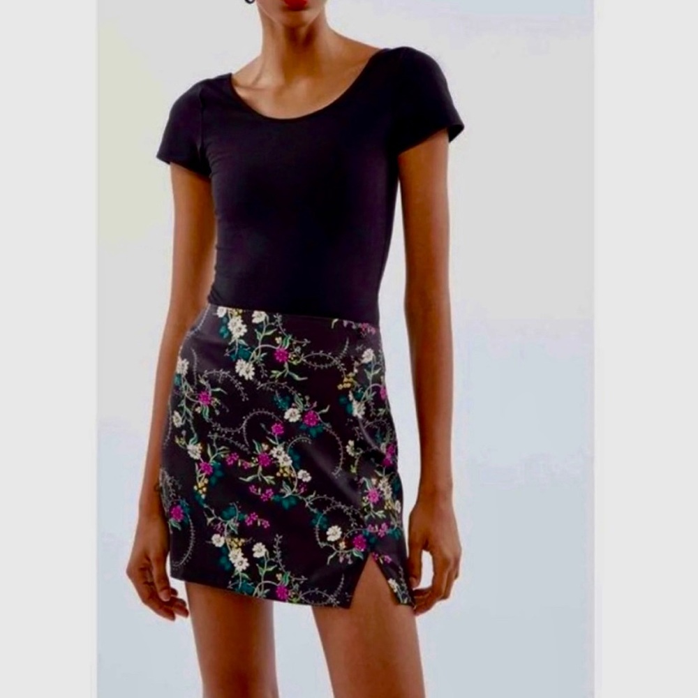 Urban Outfitters Retro Floral Mini Skirt Multicolor Sz M